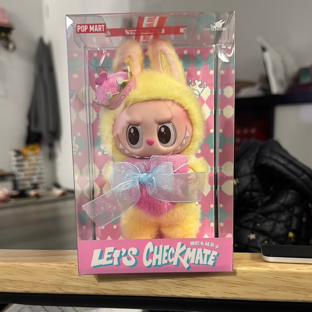 Let’s Checkmate authentic Labubu Queen Limited